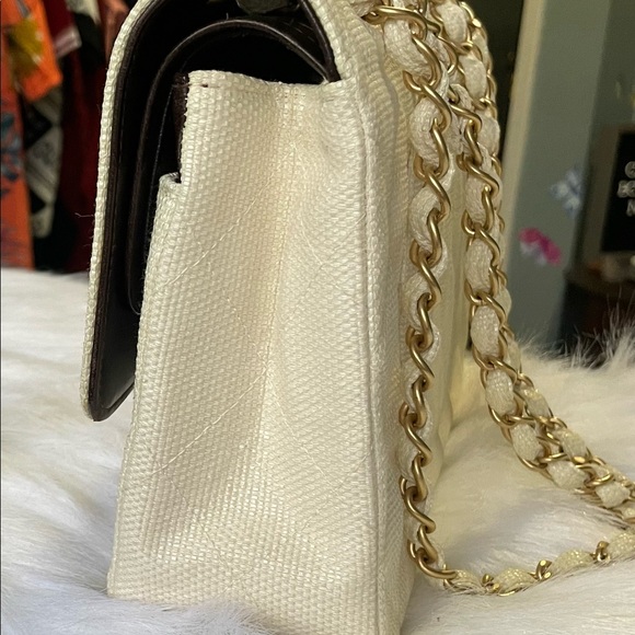 -sold on Instagram- Chanel double flap medium - Picture 5 of 15